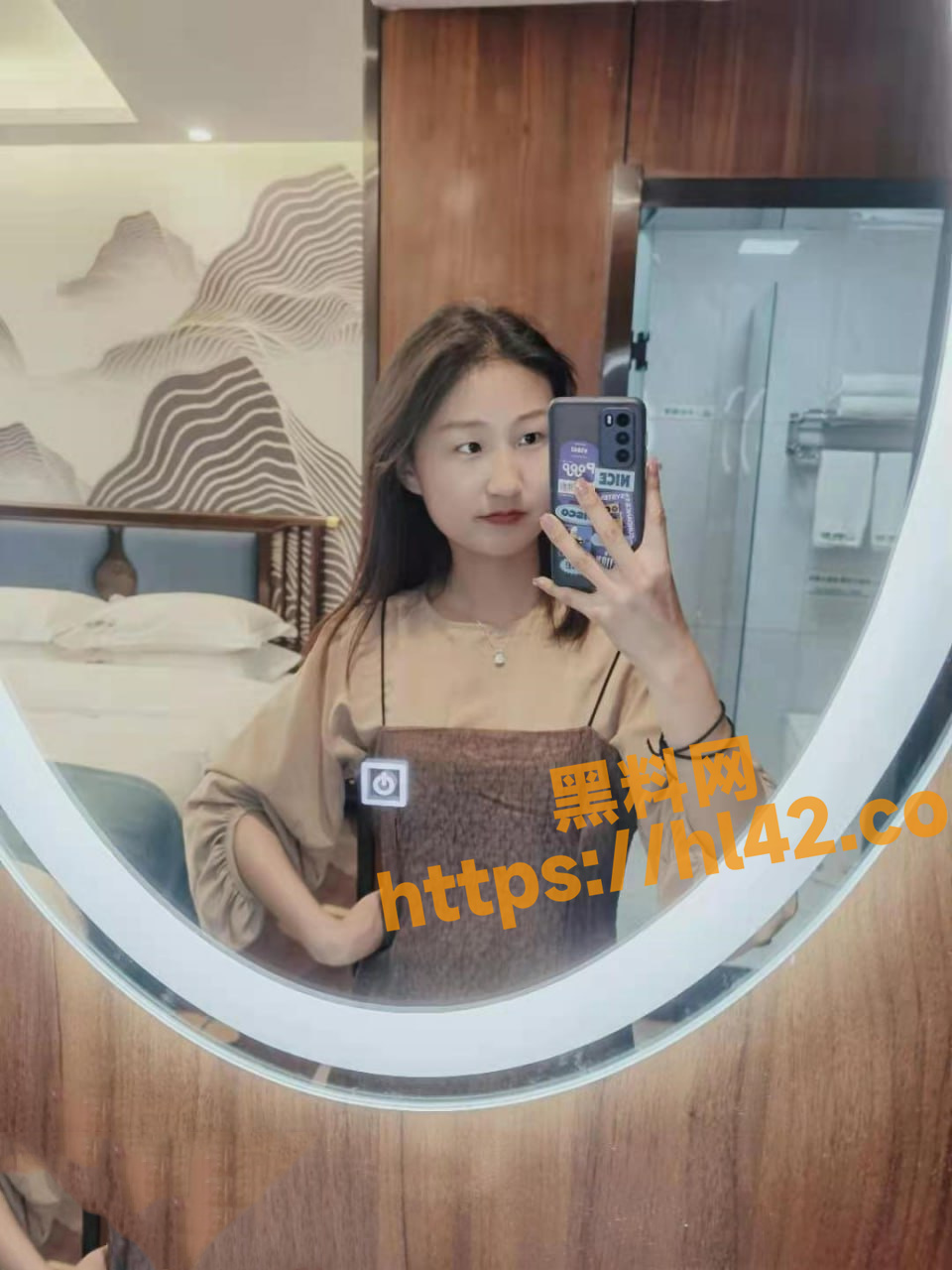 960X1280