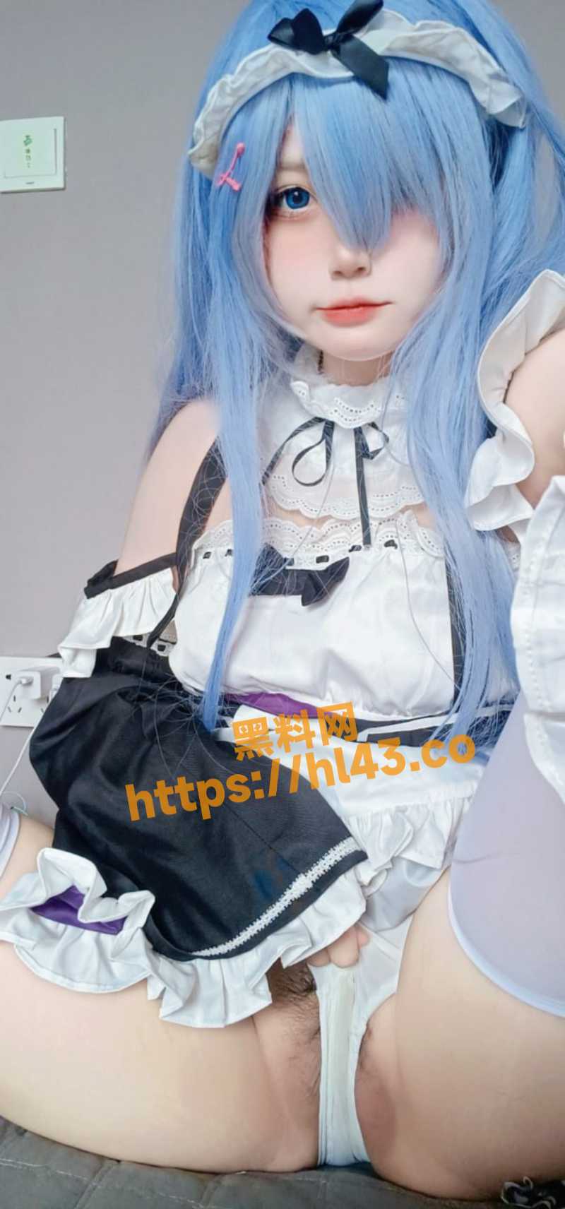 800X1712