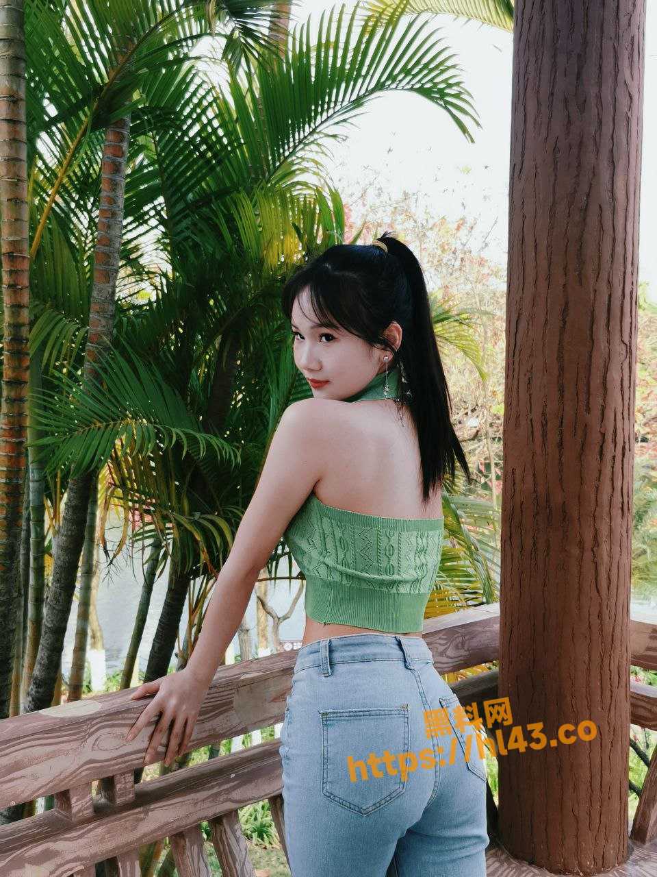 960X1280