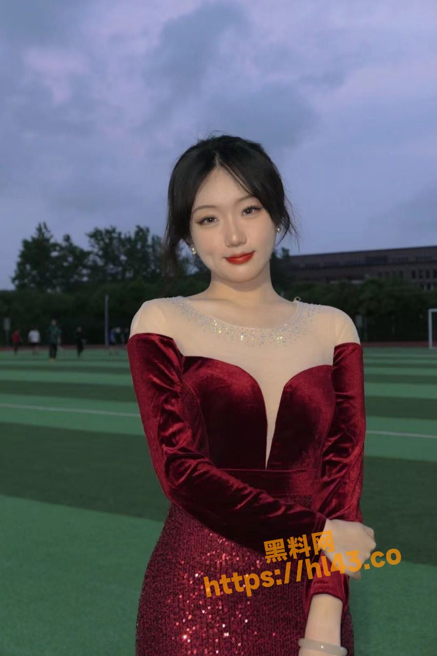 853X1280