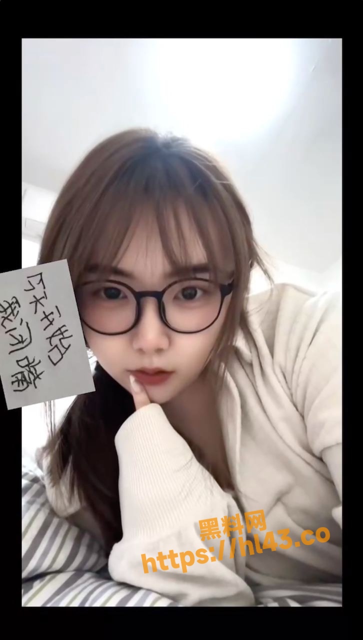 726X1280