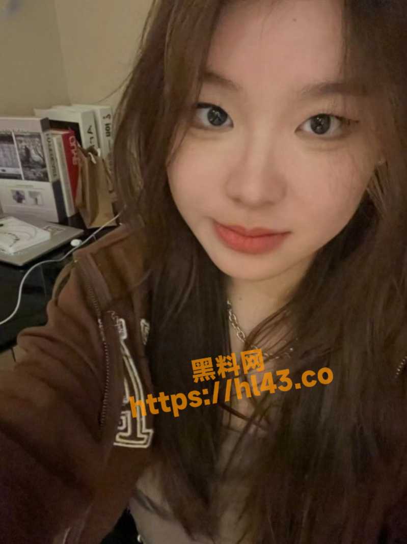 799X1068