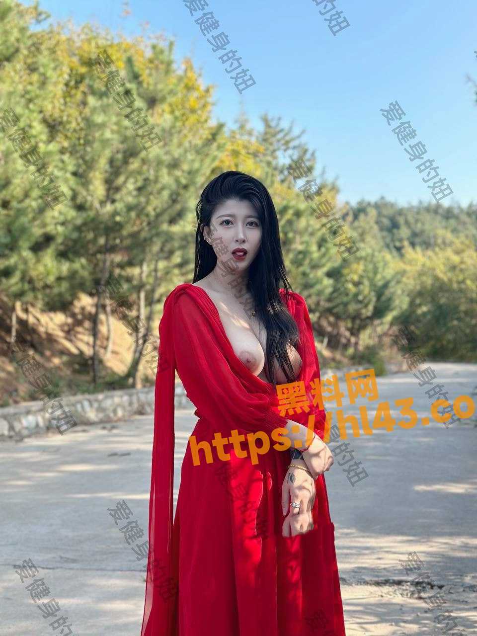 960X1280