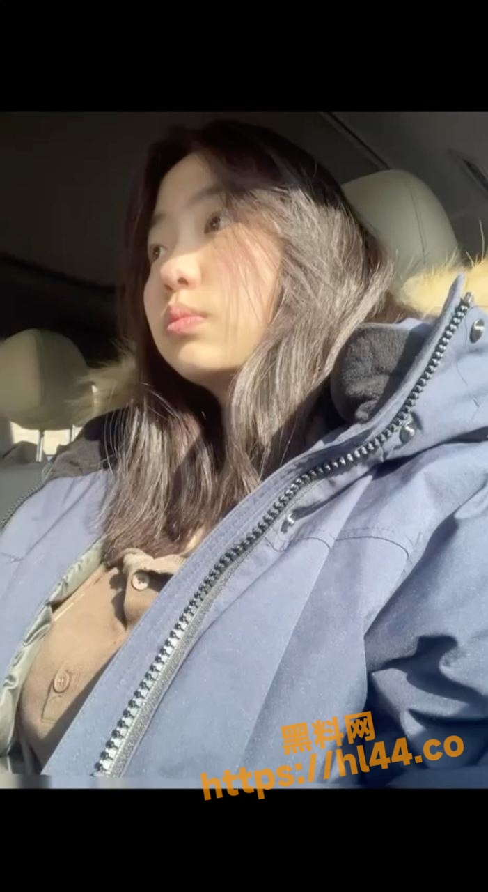701X1280