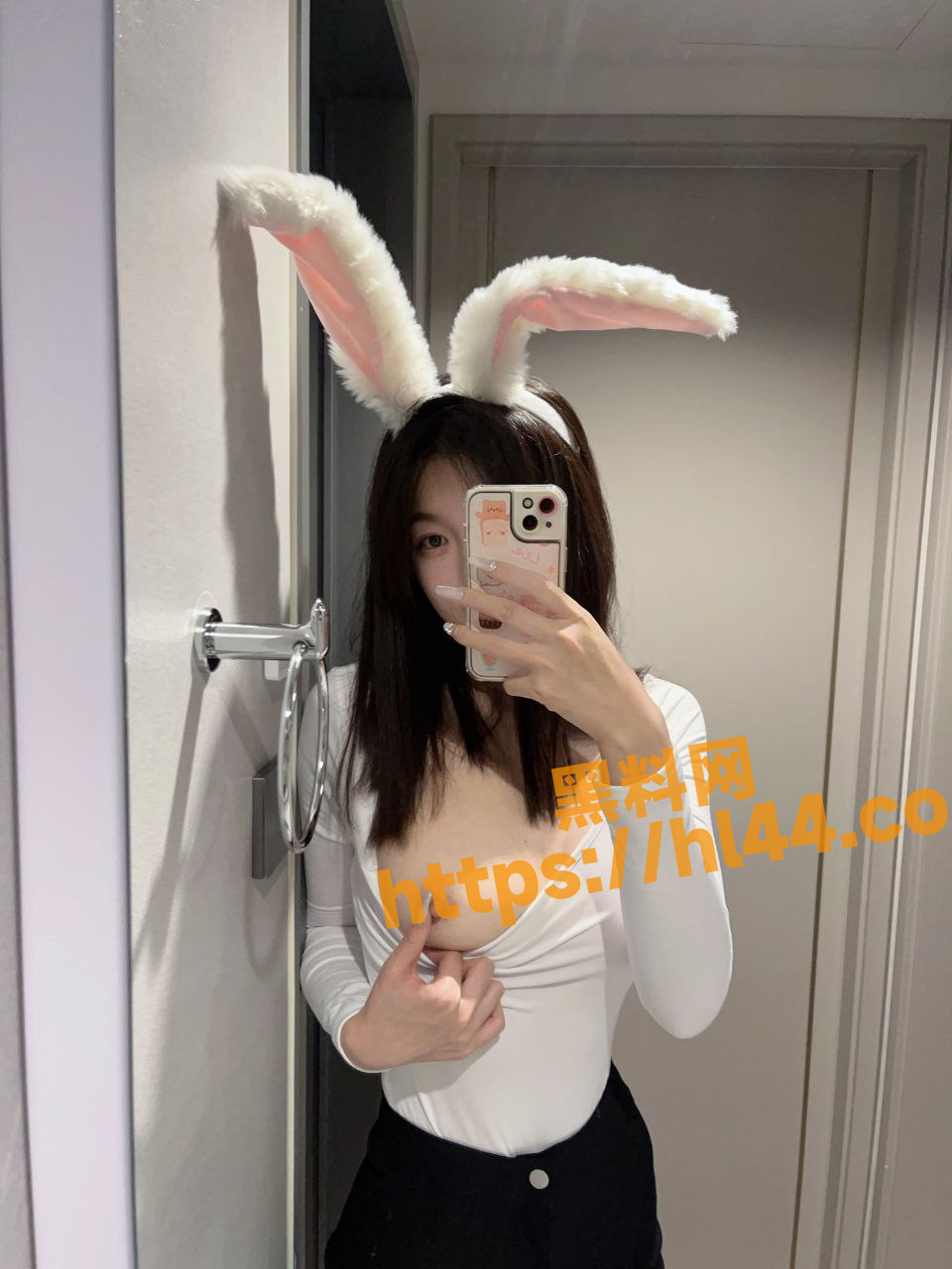 960X1280