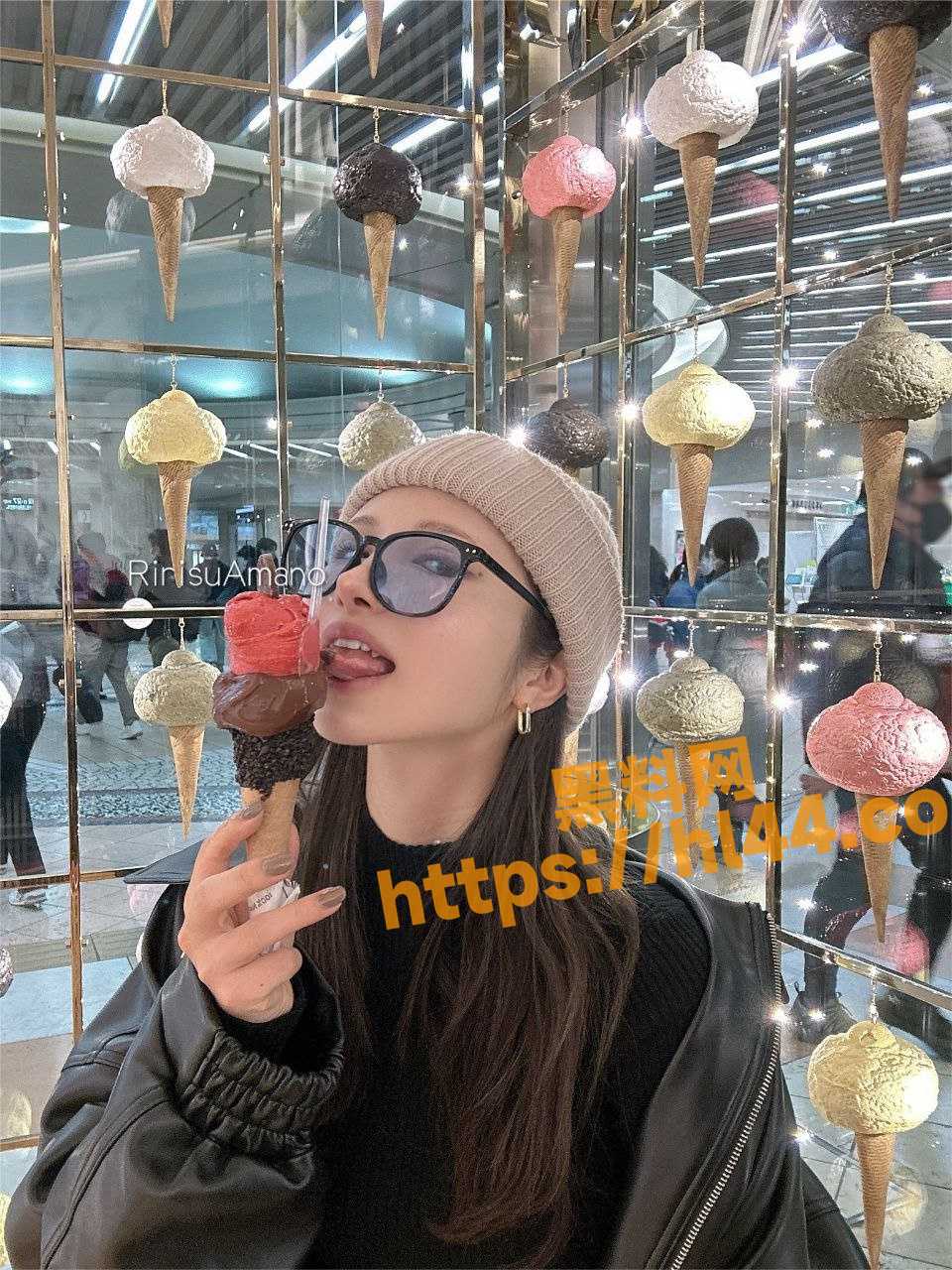960X1280