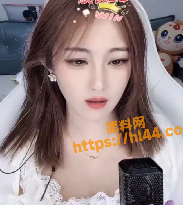 631X708