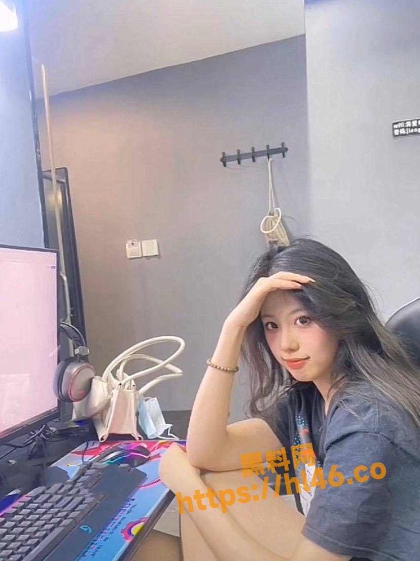 828X1104