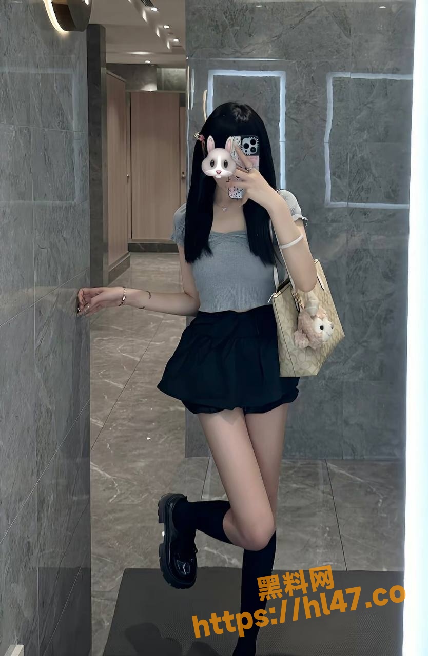 834X1280