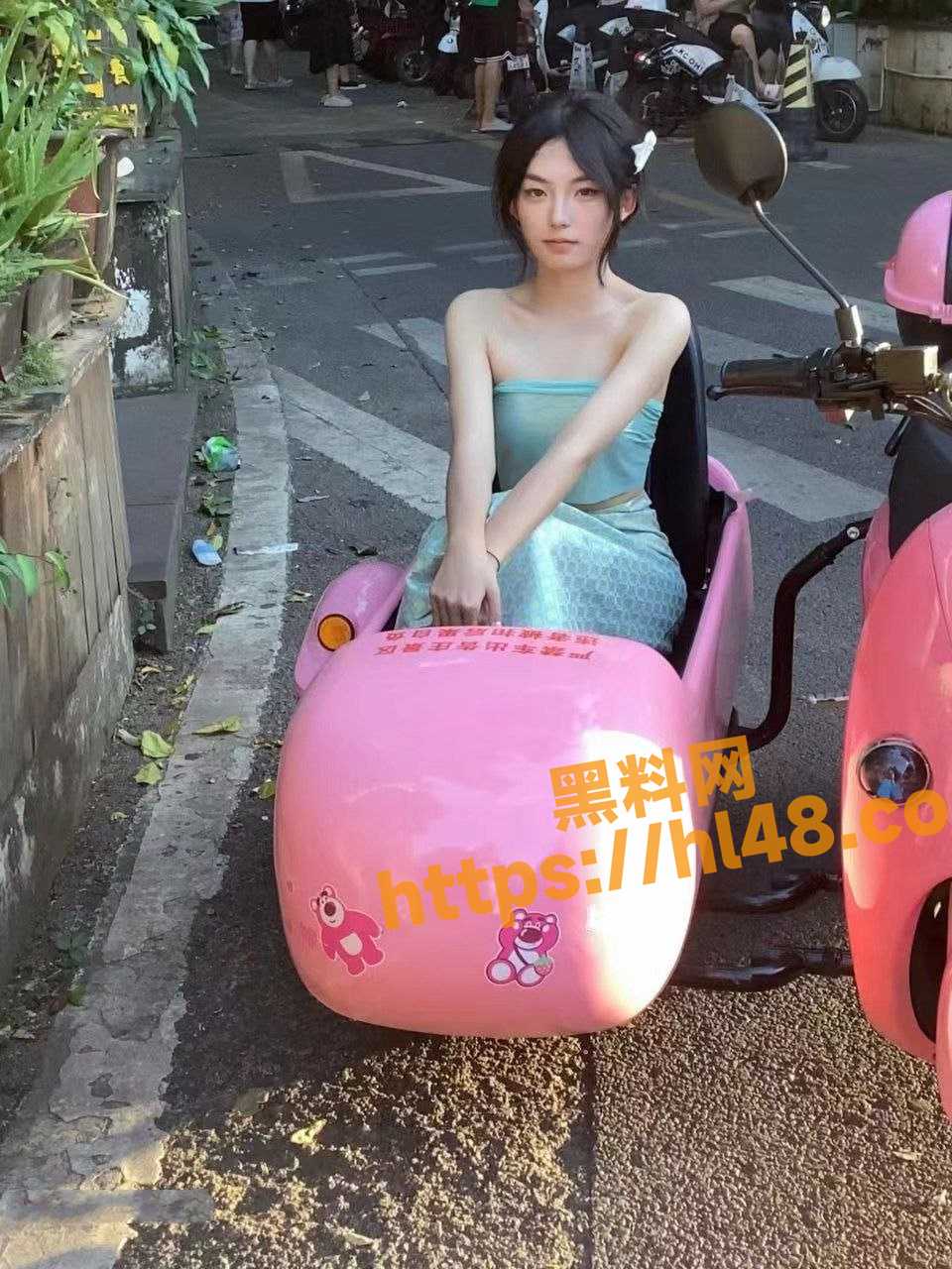 960X1280