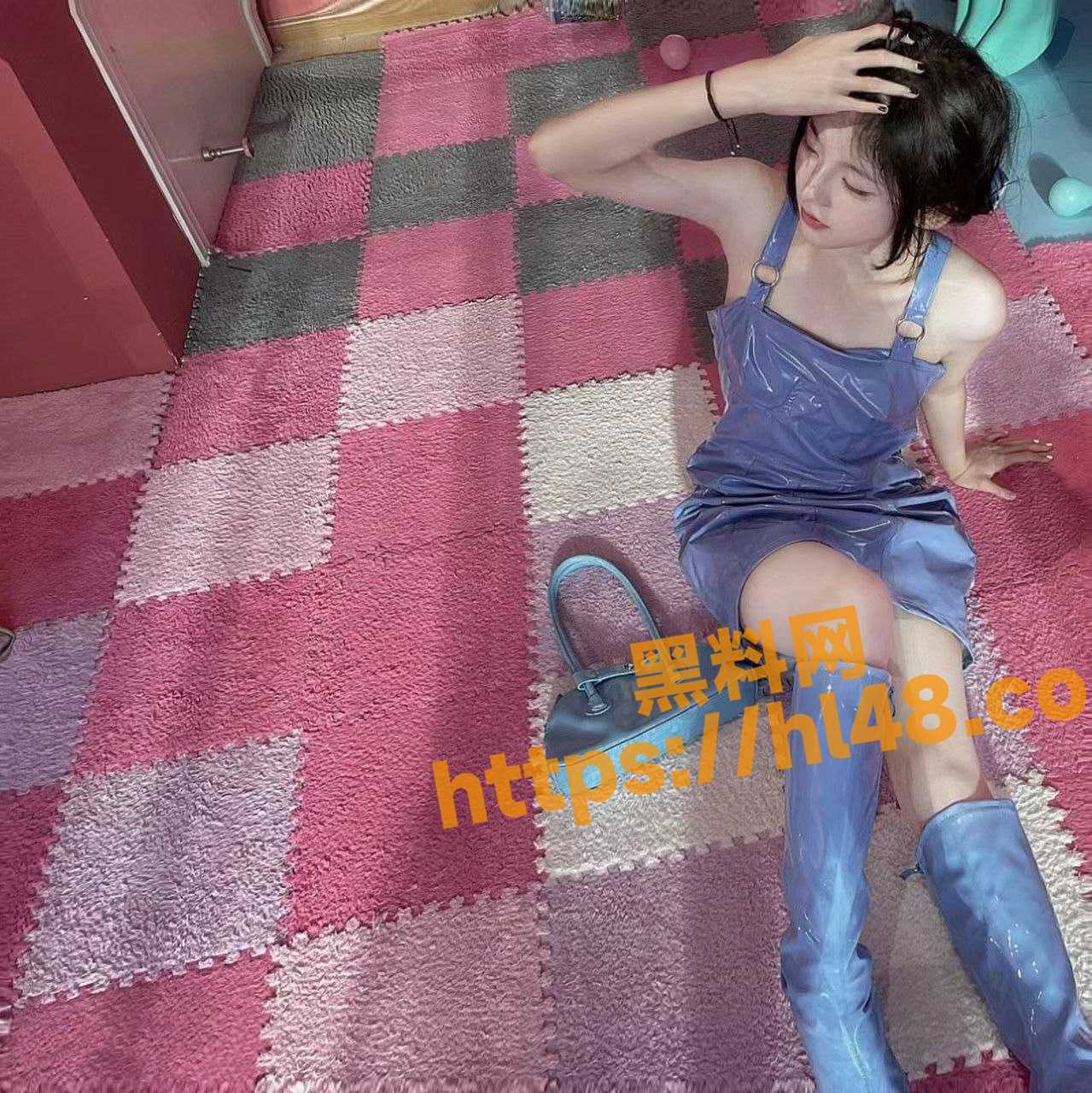 1279X1280