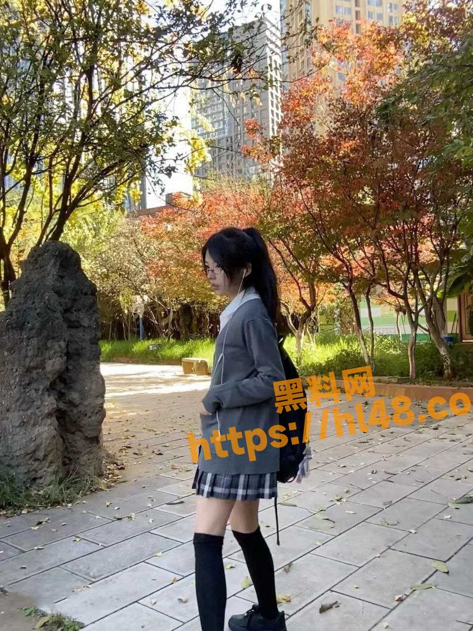 960X1280