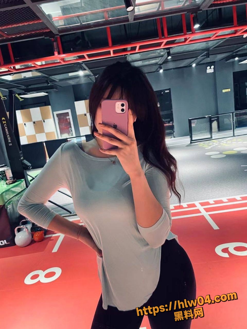 960X1280