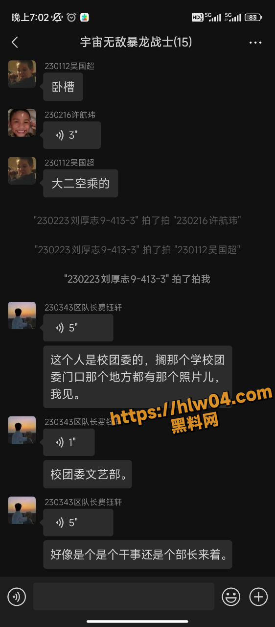 562X1280