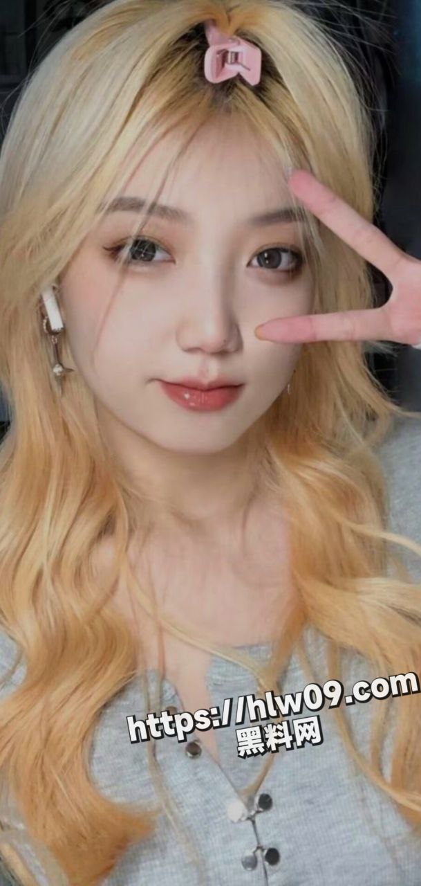 609X1280