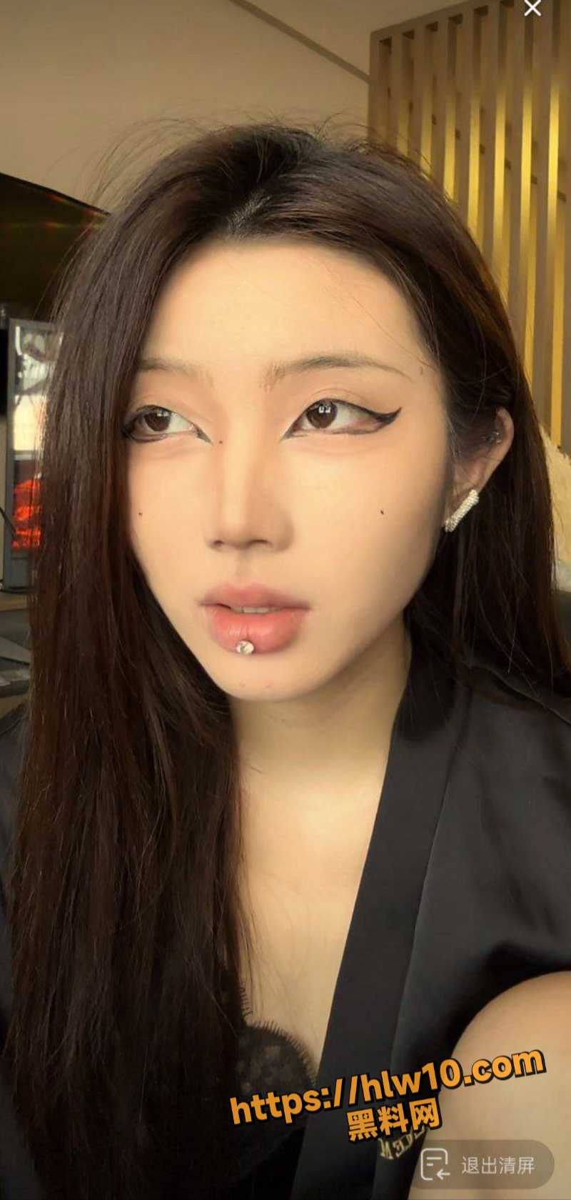 800X1681