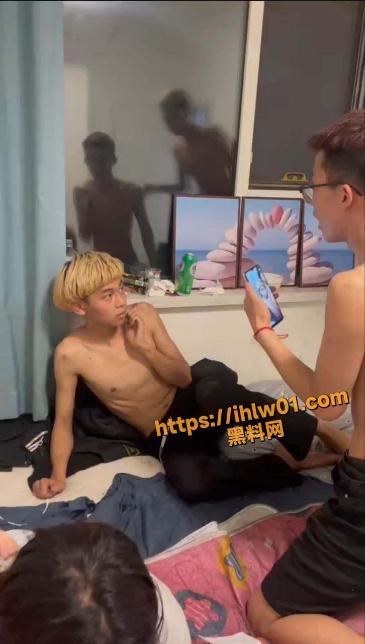 726X1280