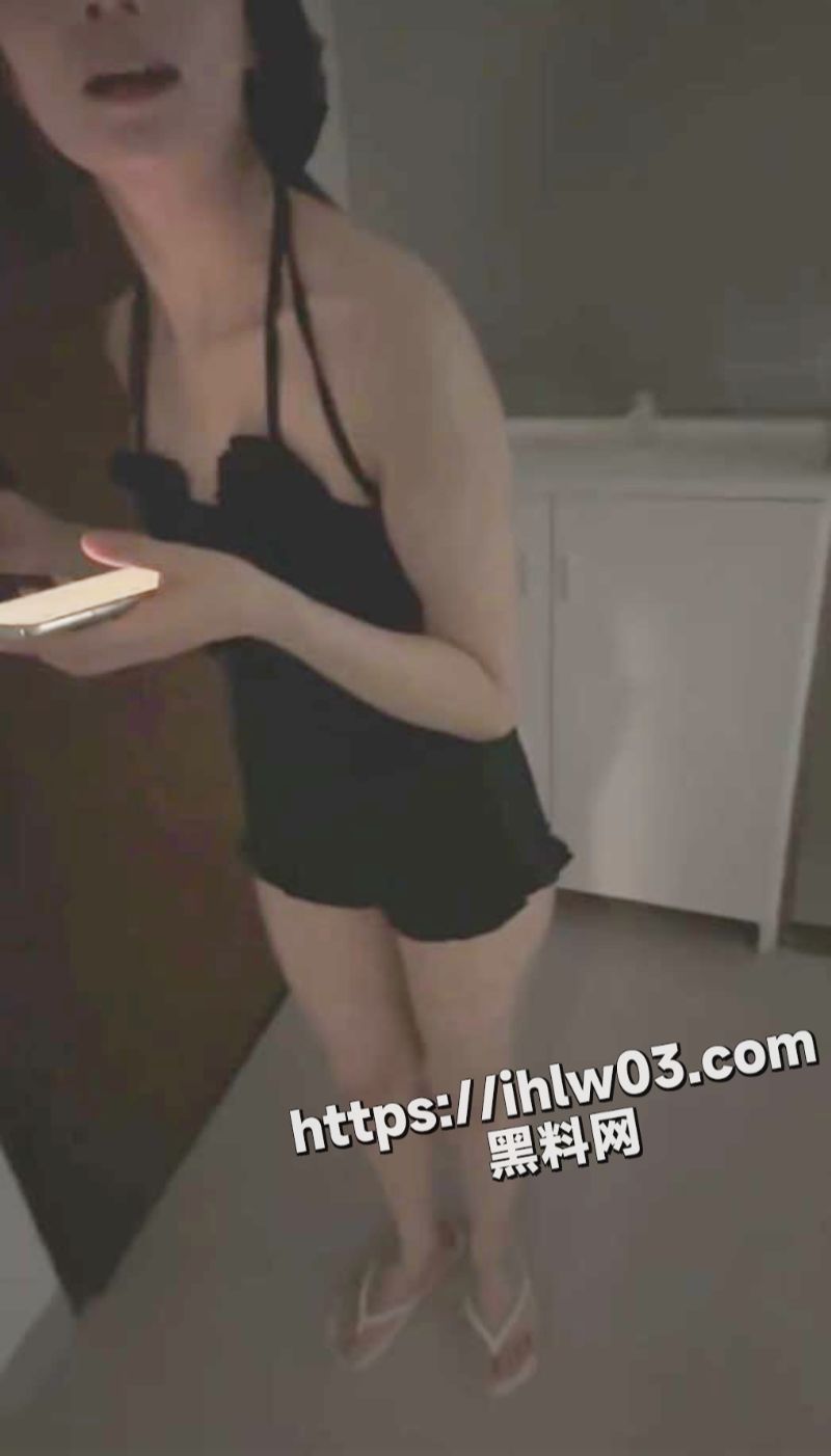 800X1402