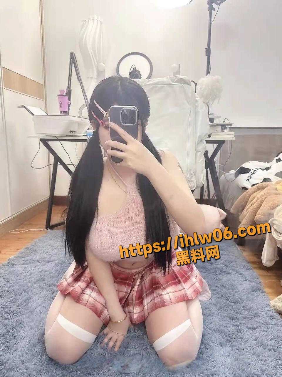 960X1280