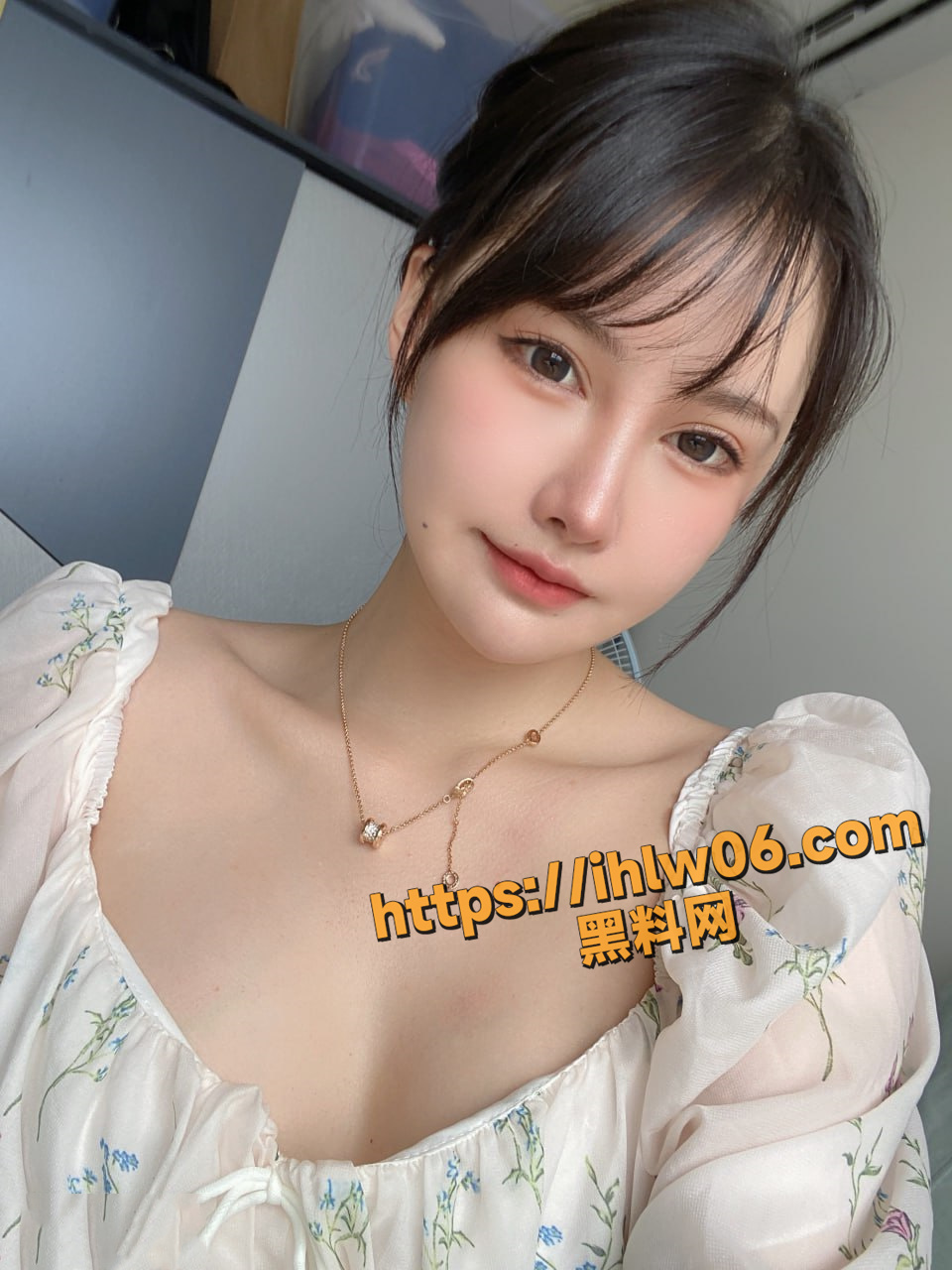 960X1280