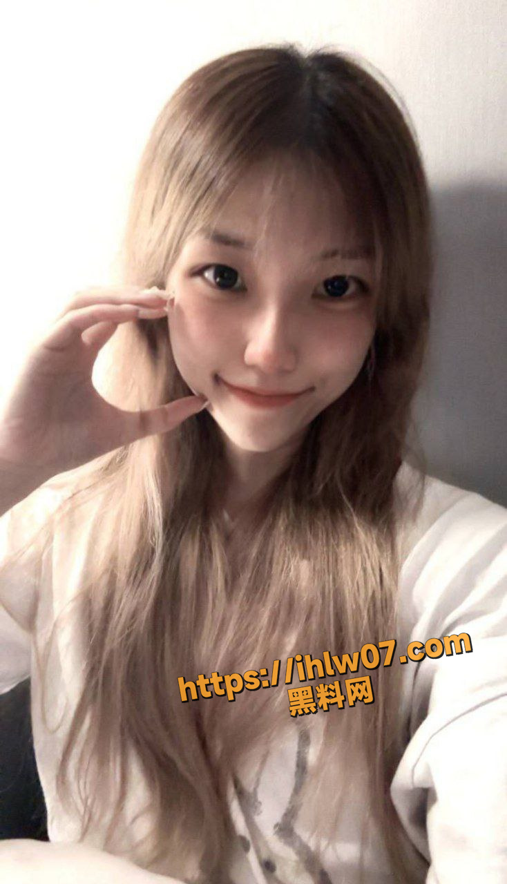 734X1280