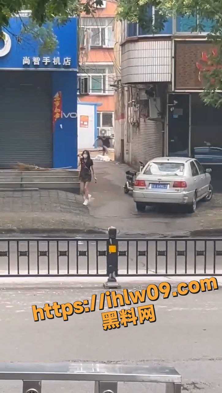 725X1280