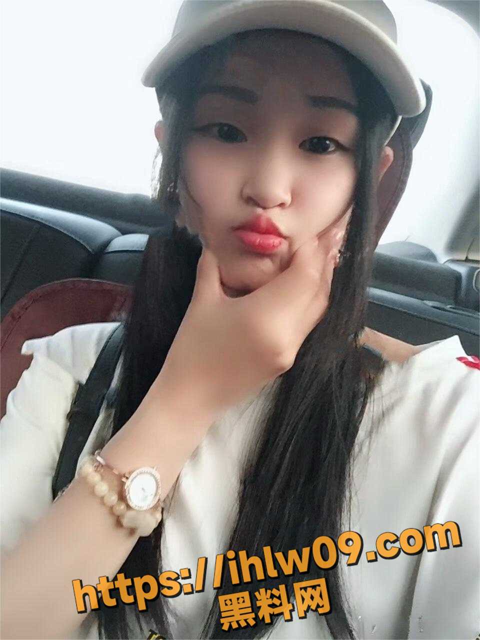 960X1280
