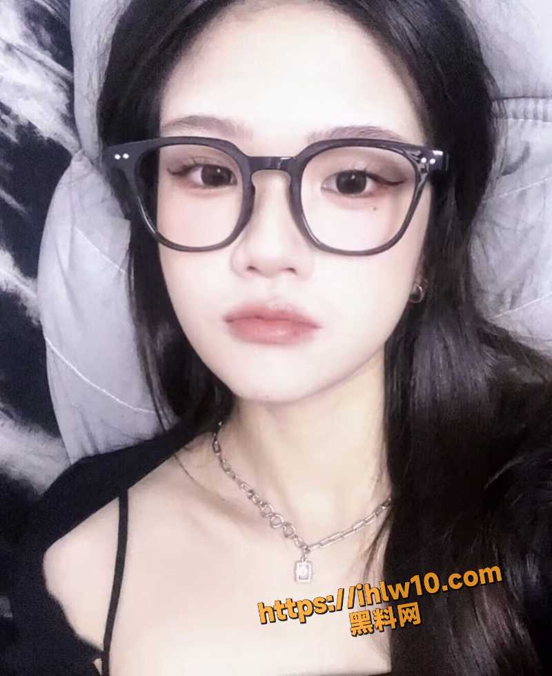 800X978