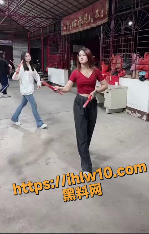 489X764