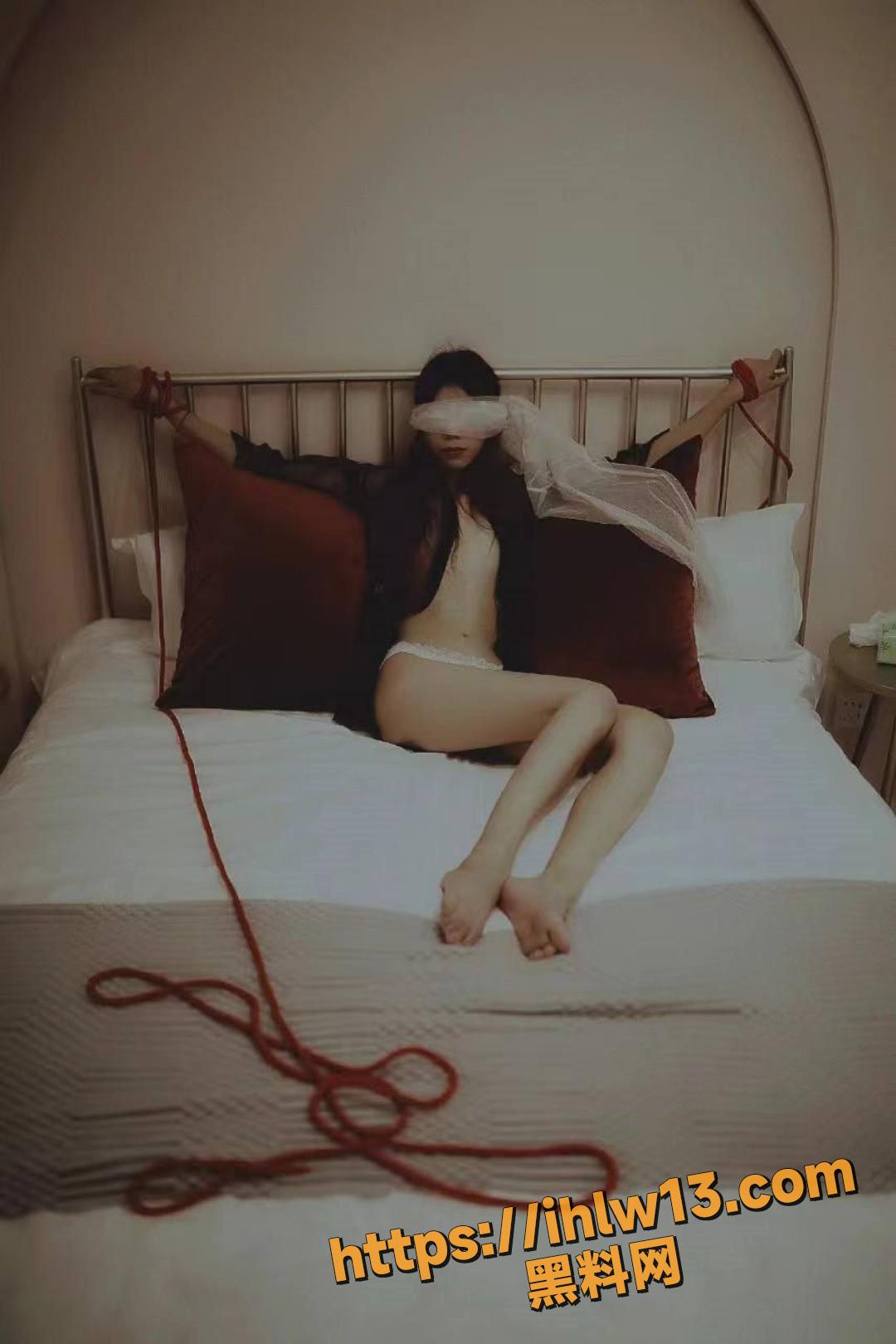 1080X1619