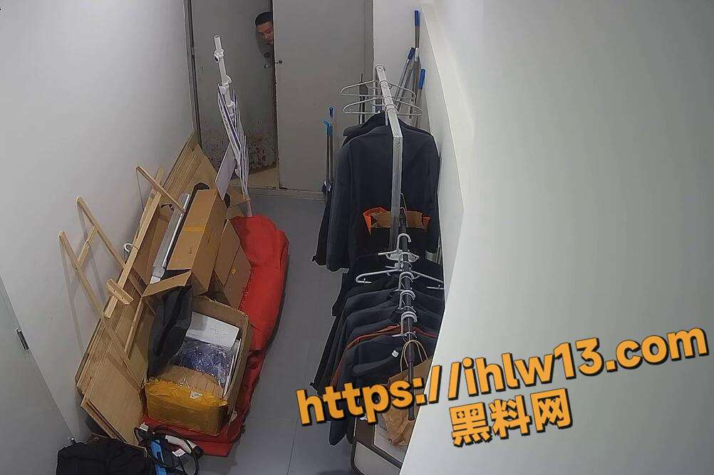 1002X667