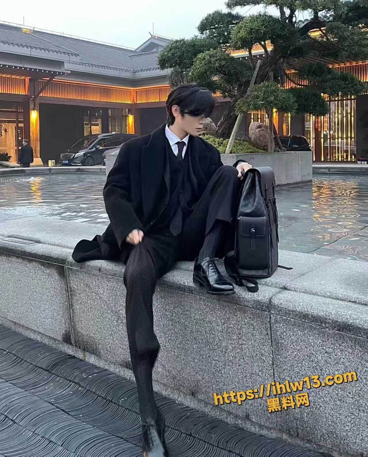 1279X1588