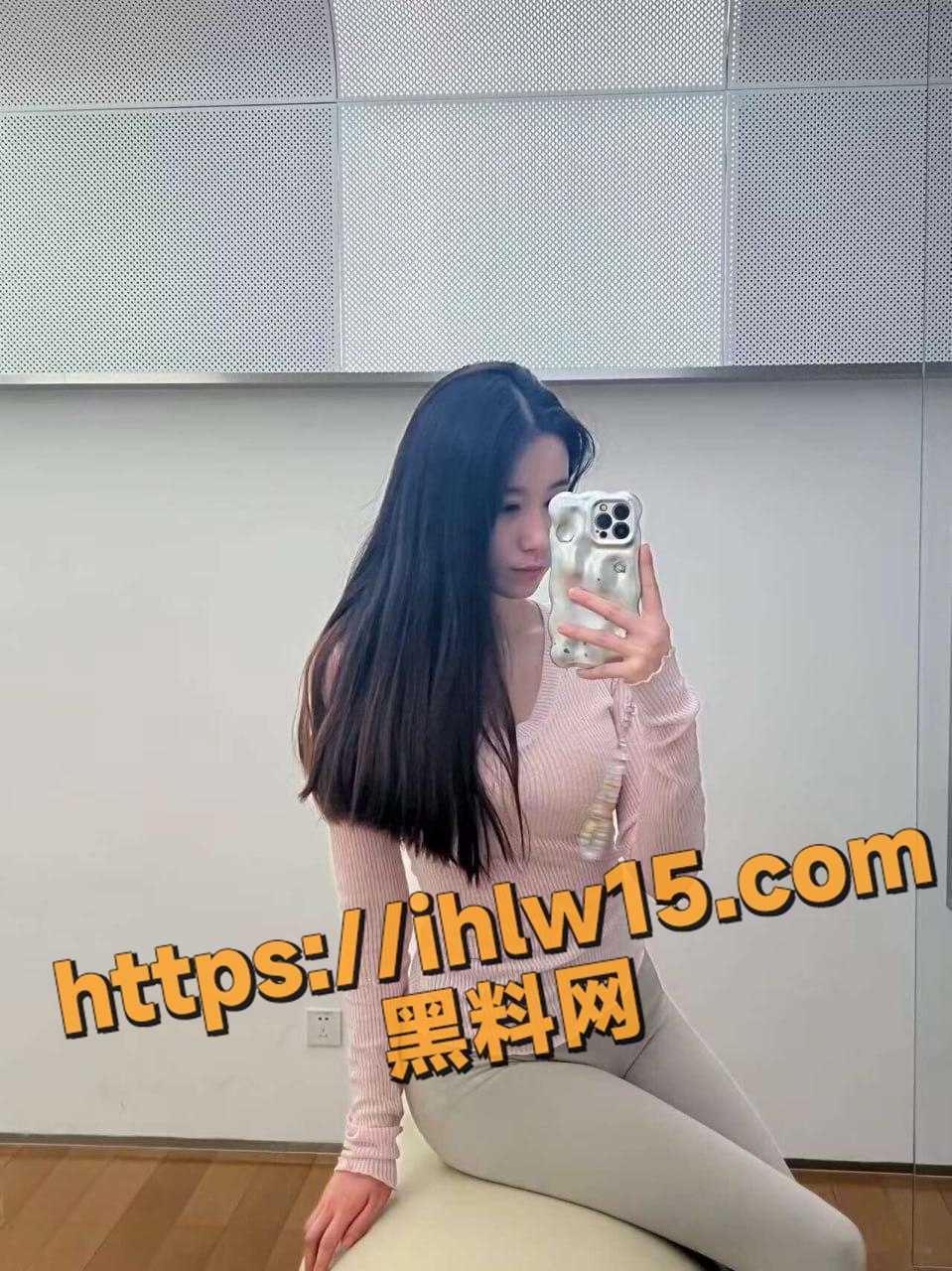 959X1280