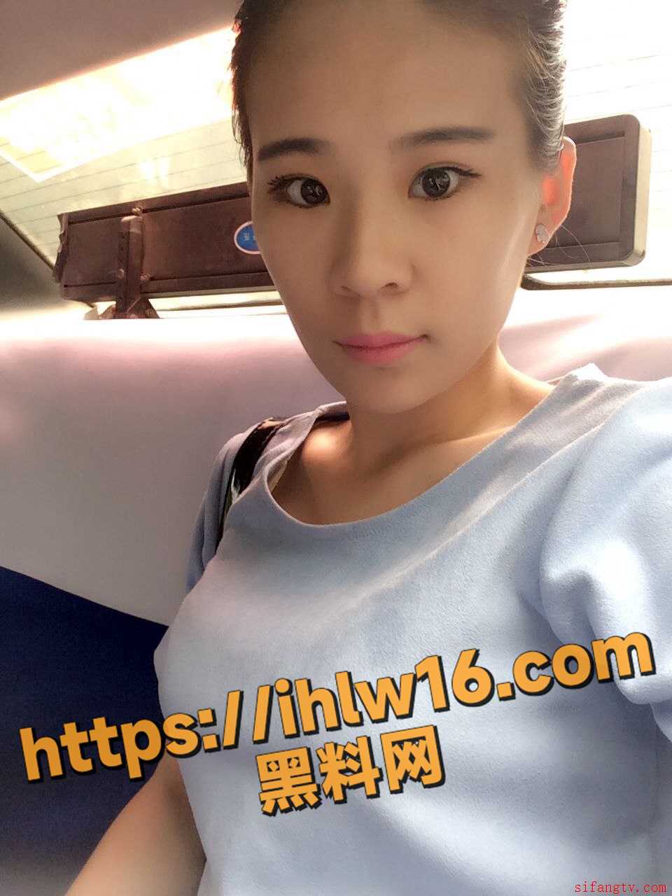 960X1280