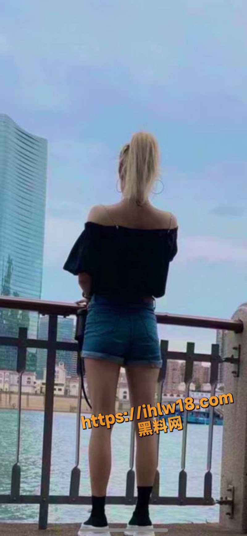 800X1732