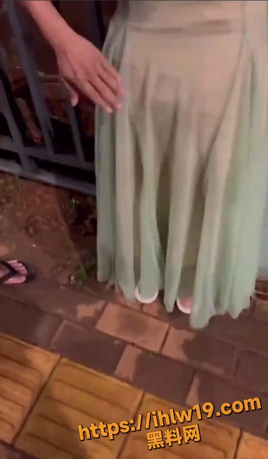 537X918