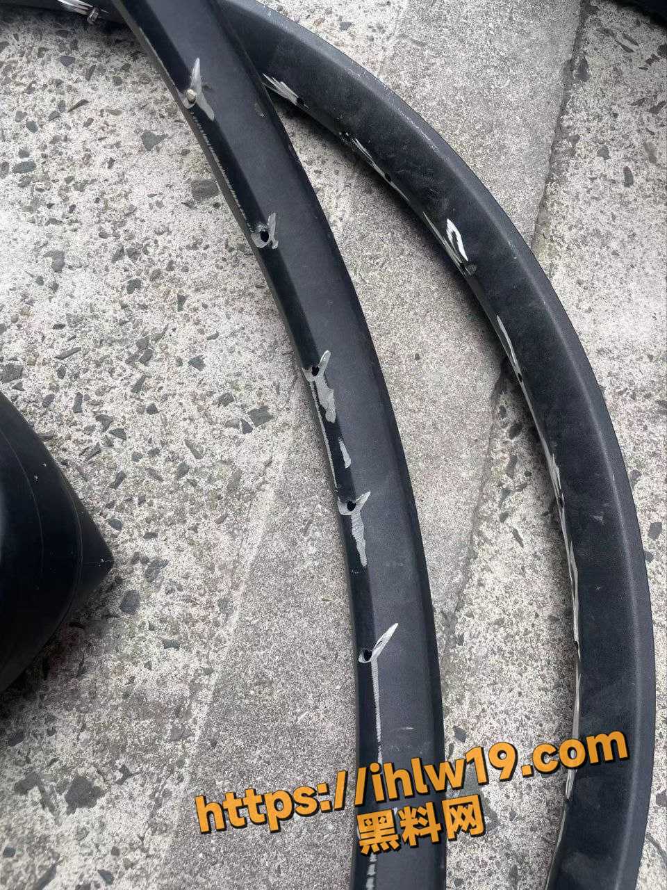 960X1280