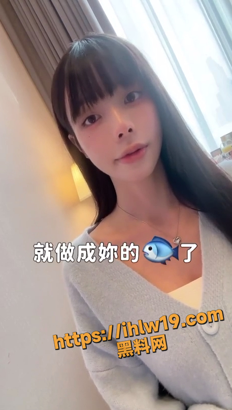 457X808
