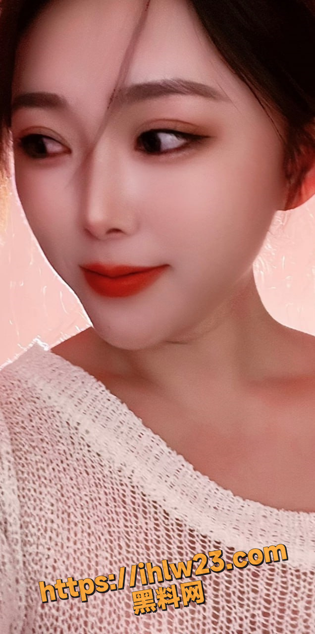 636X1280