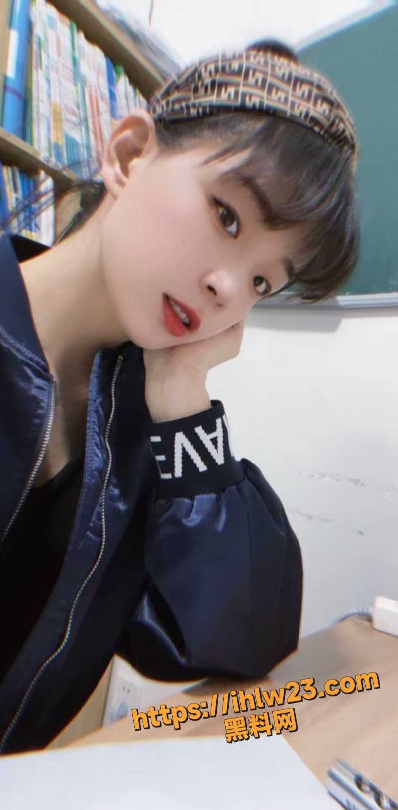 800X1627
