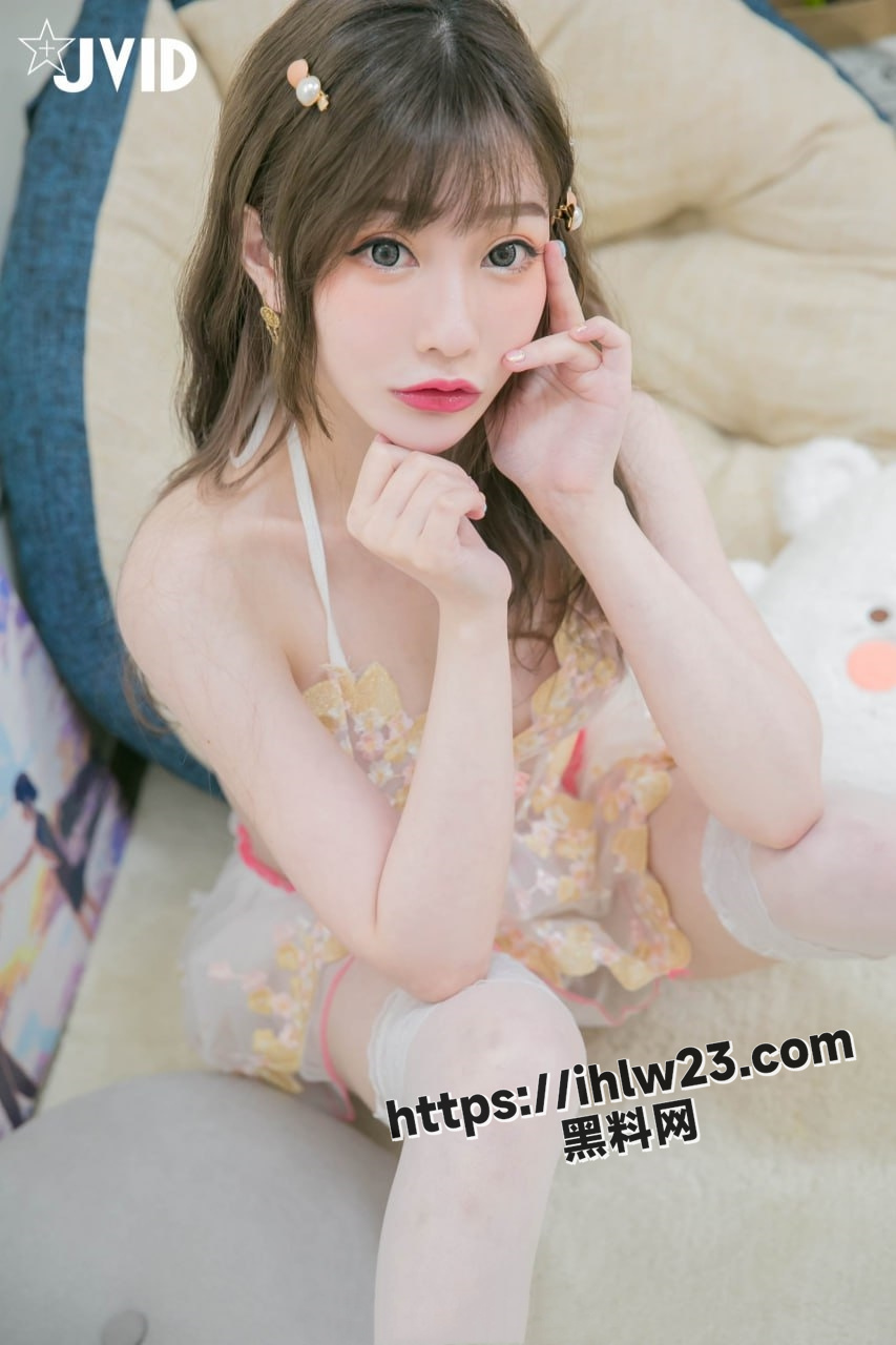 853X1280