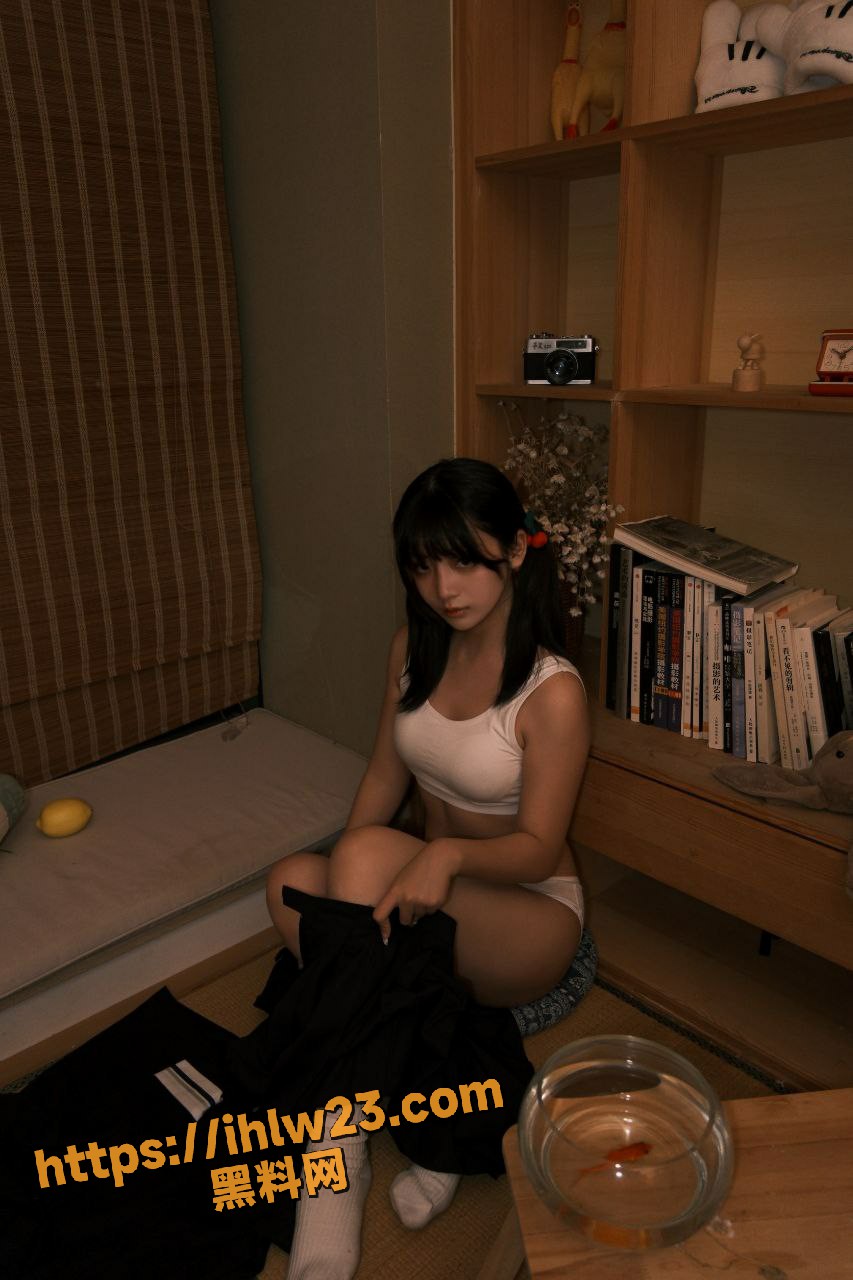 853X1280