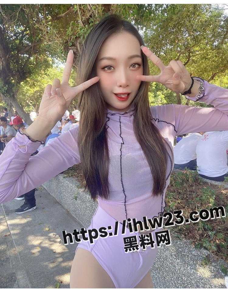 750X952