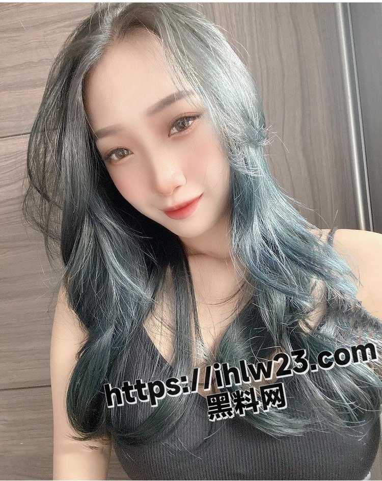 750X944