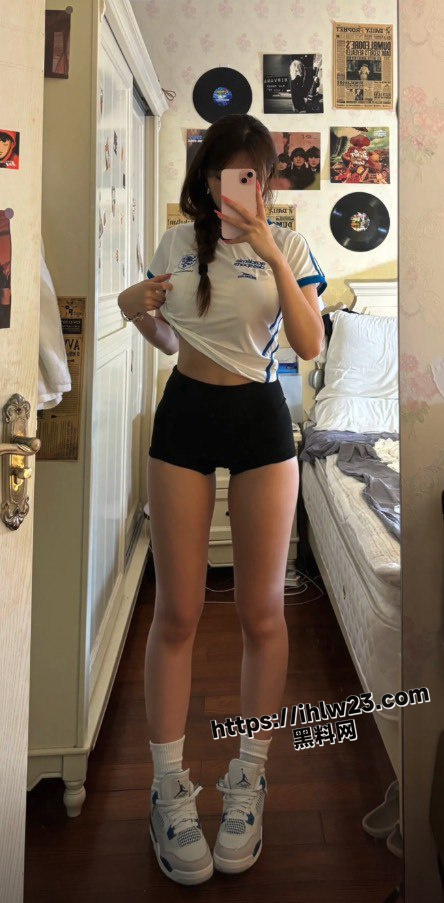 444X903