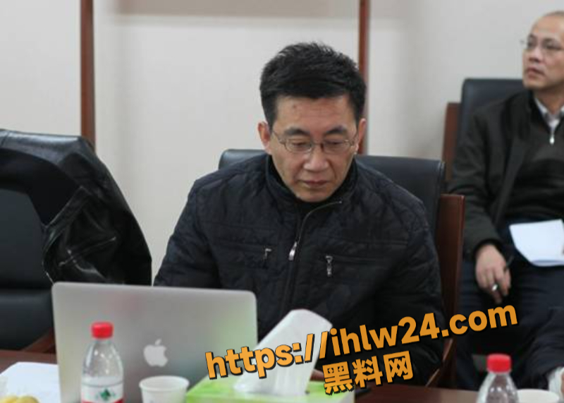 800X571