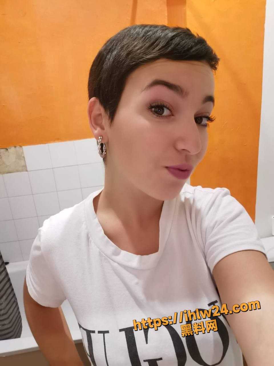 960X1280