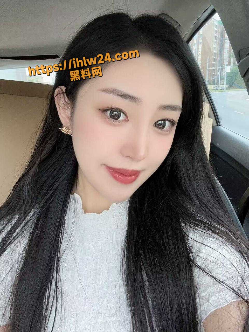 960X1280