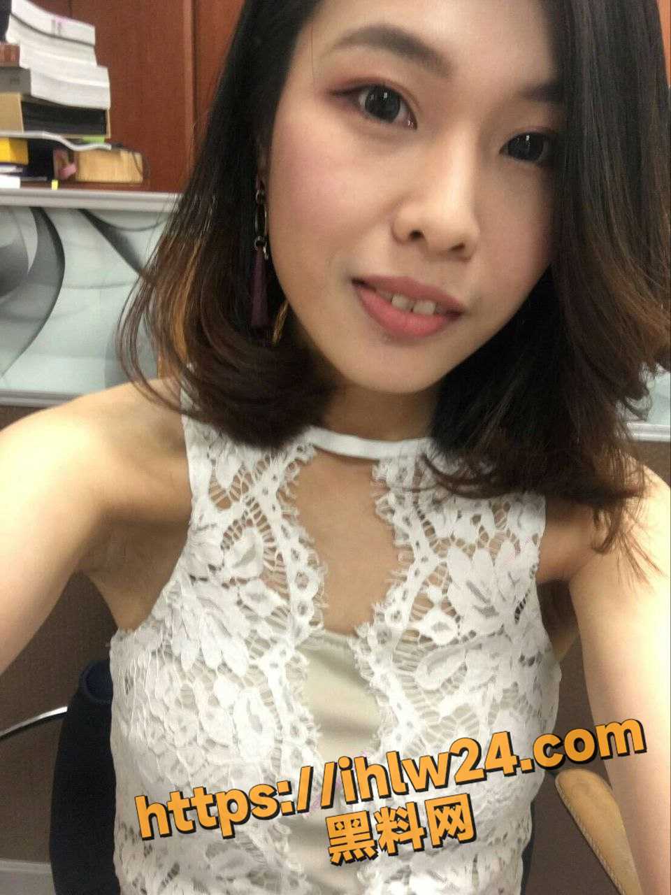 960X1280