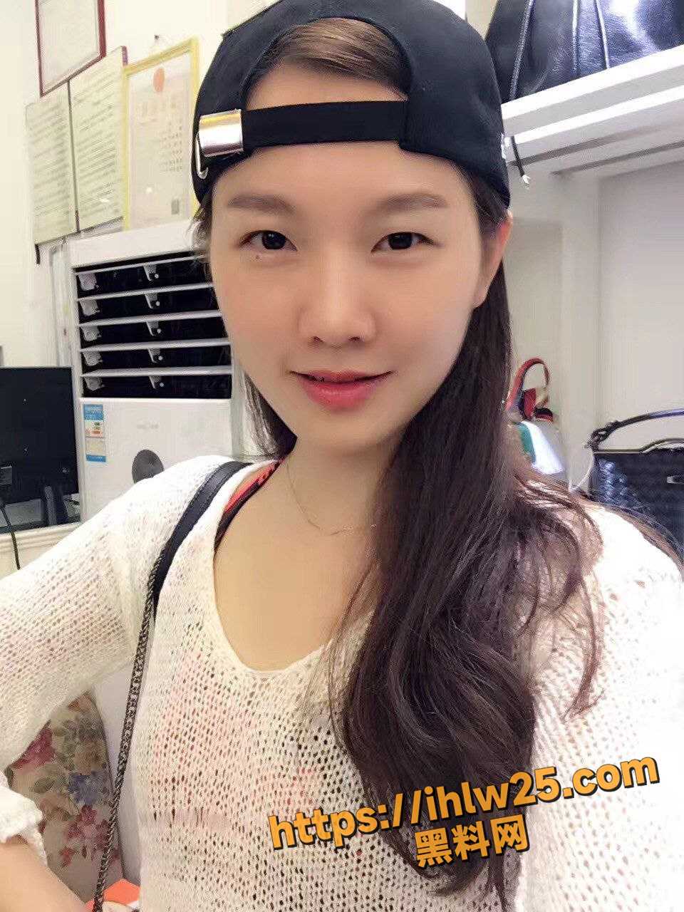 960X1280